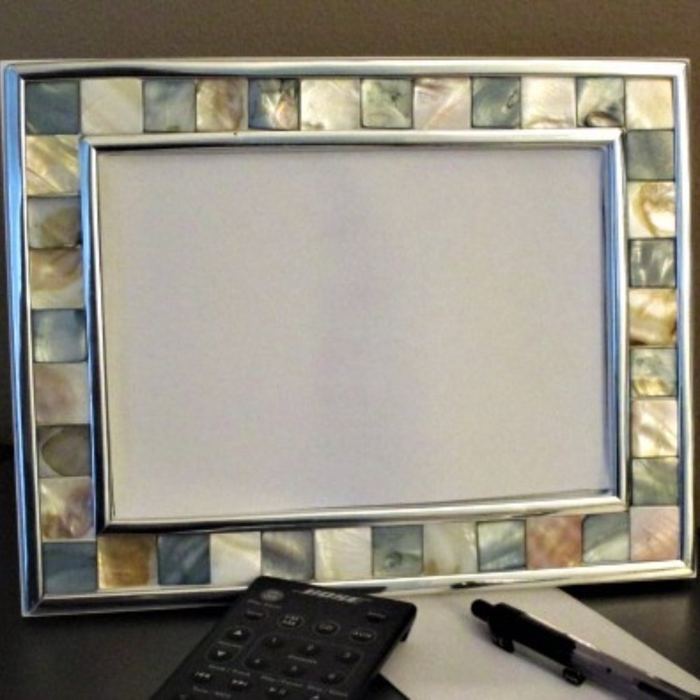 Elegant mother-of-pearl frame